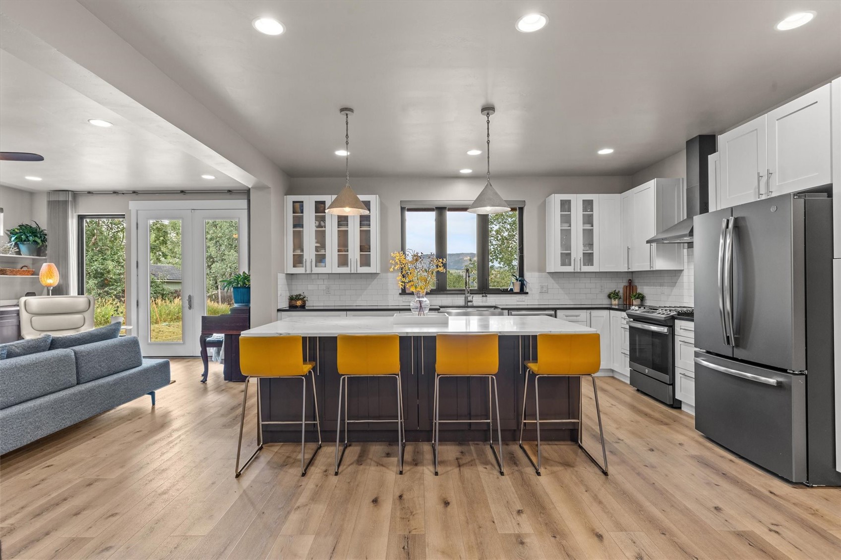 1647 Red Hawk COURT