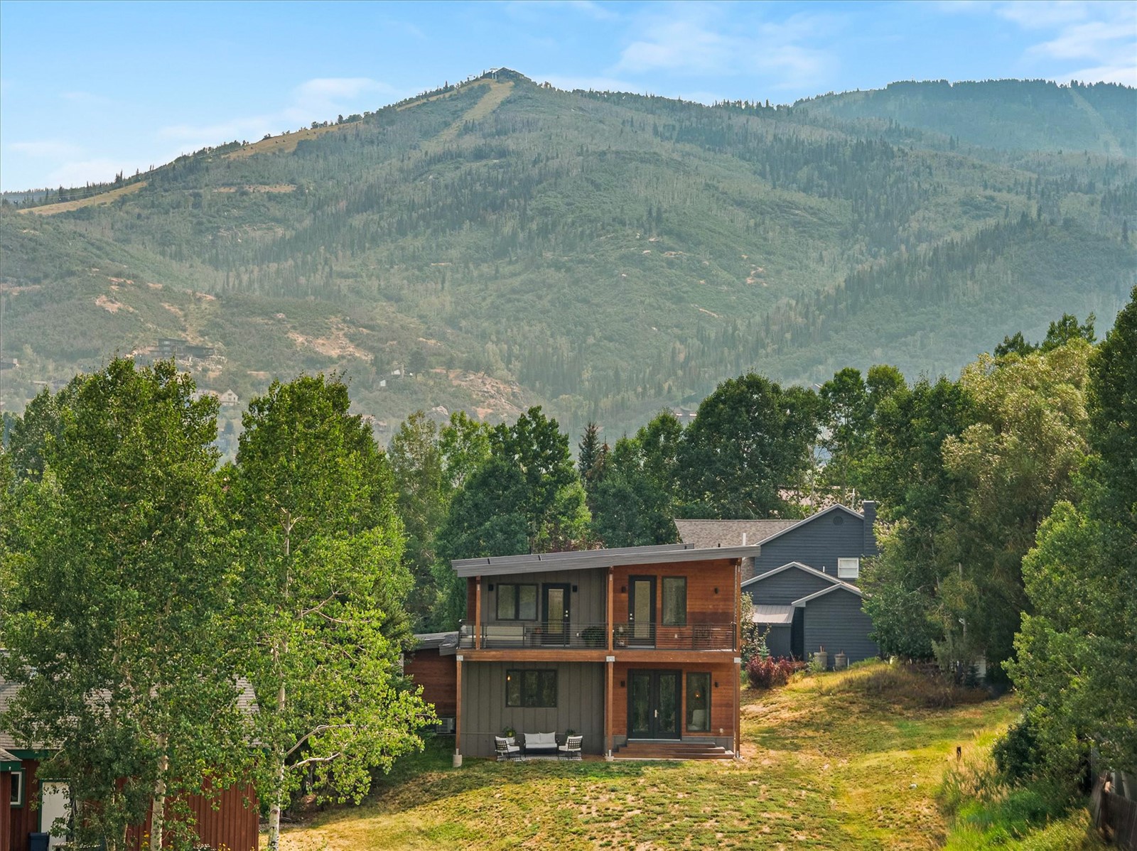 1647 Red Hawk COURT