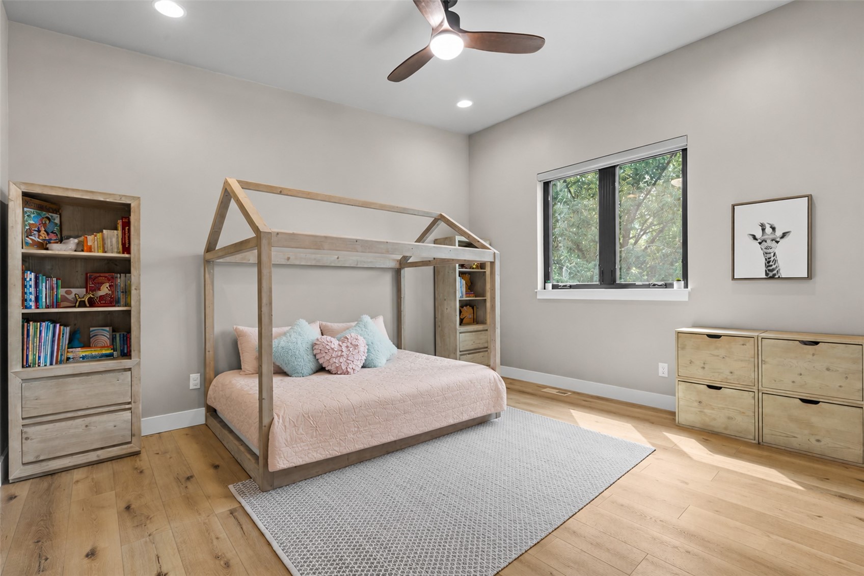 1647 Red Hawk COURT