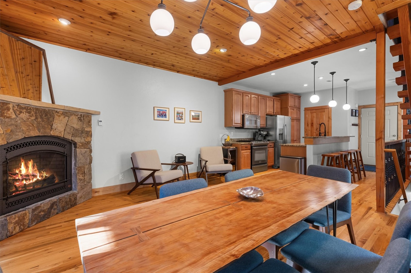 3066 Aspen Leaf WAY