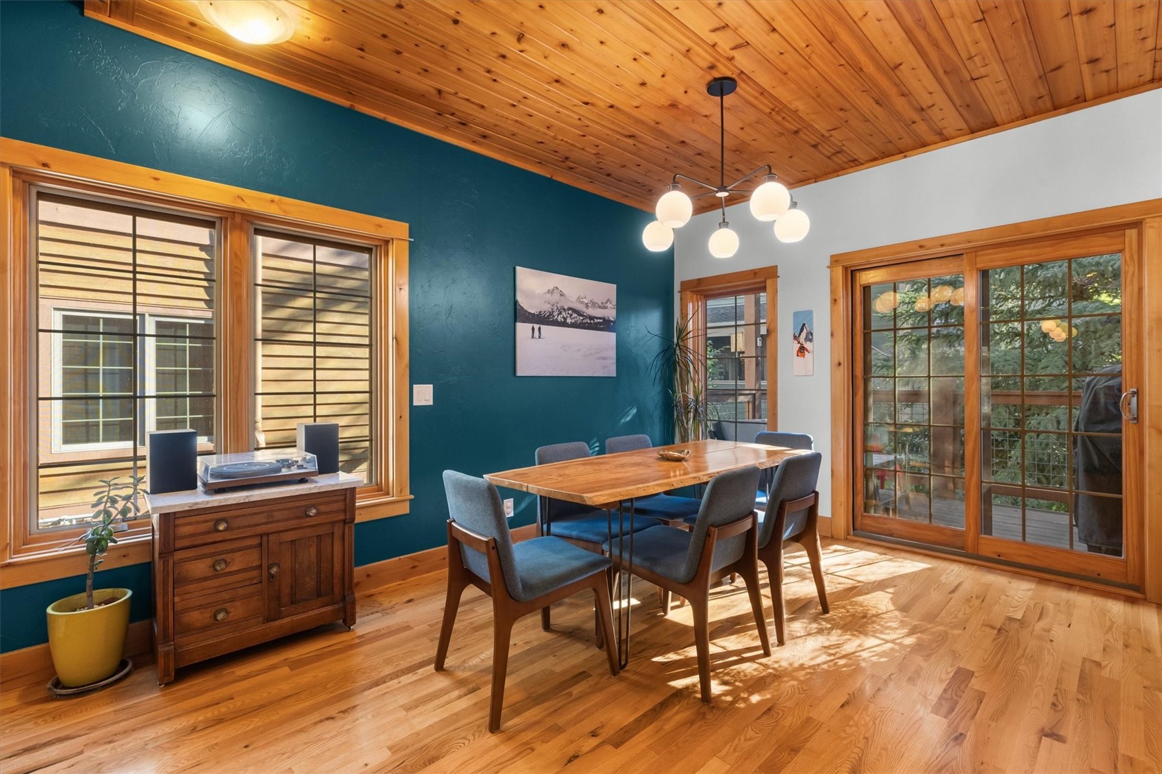 3066 Aspen Leaf WAY