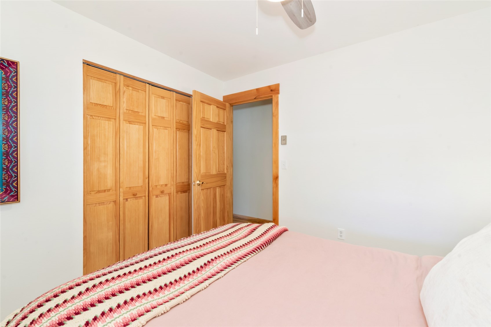2685 Iris LANE