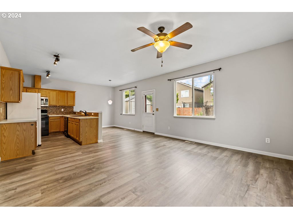 1706 NE 154TH ST