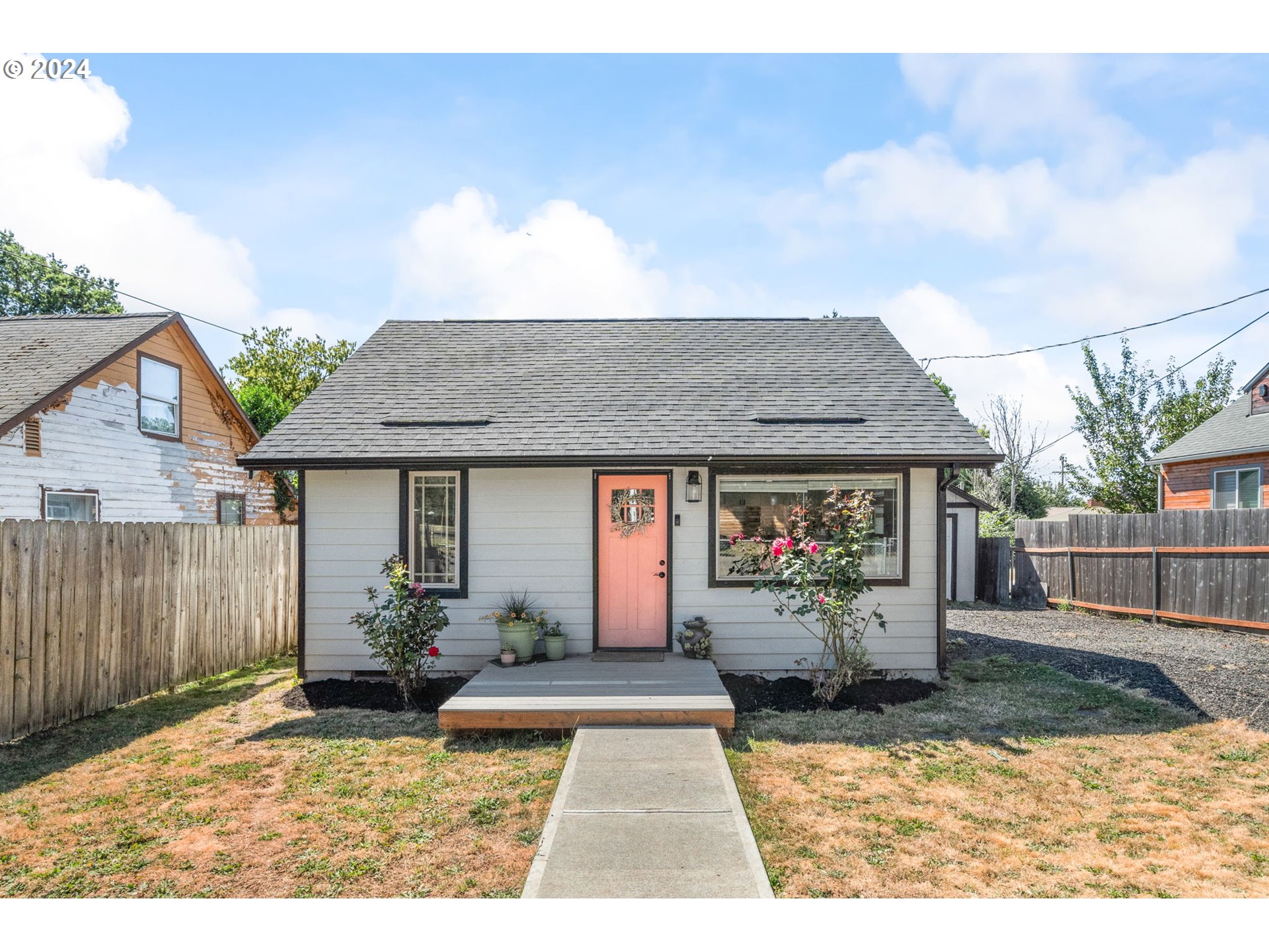2300 MARKLE AVE