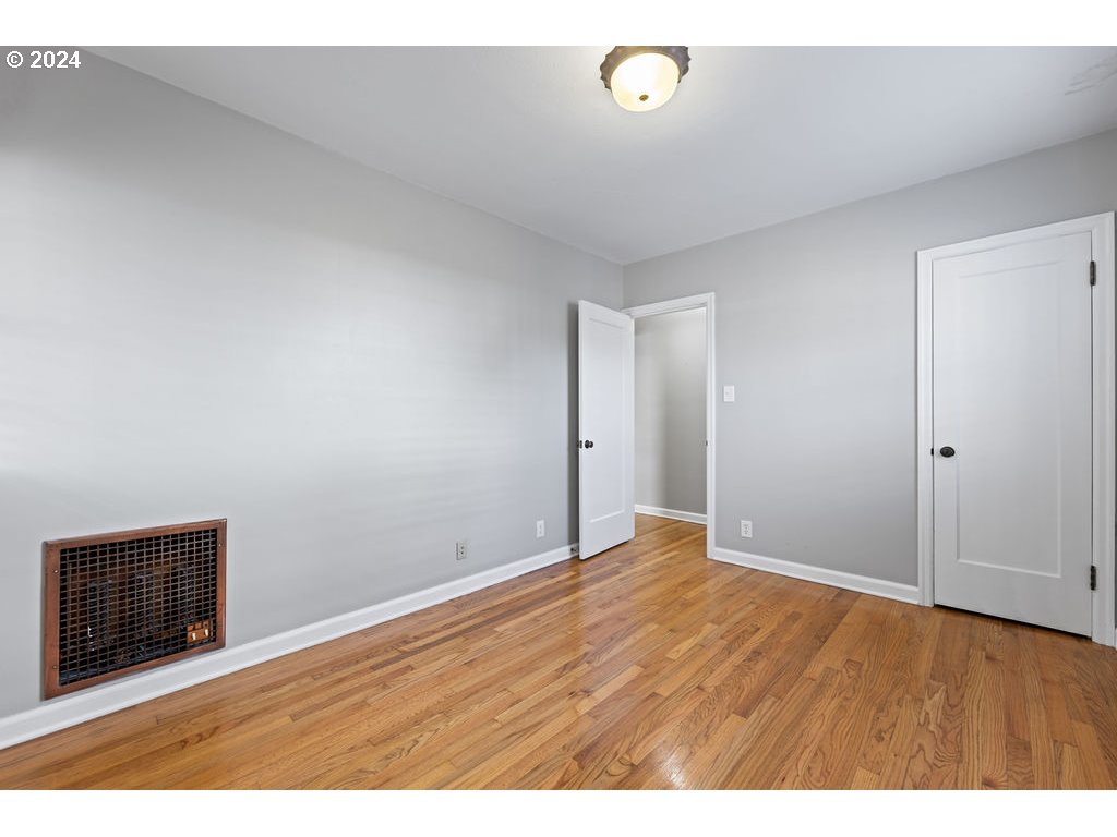 101 E 35TH ST
