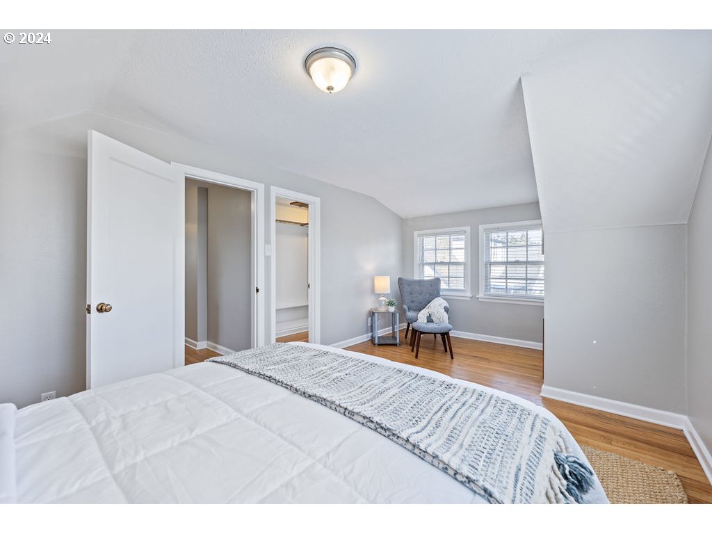 101 E 35TH ST