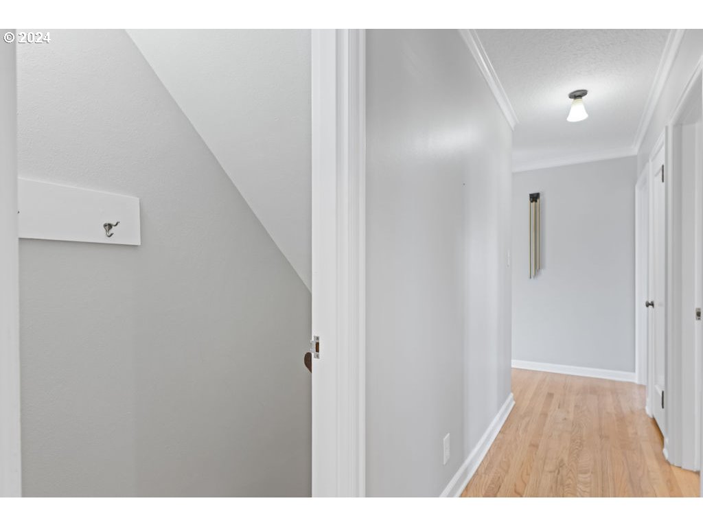 101 E 35TH ST
