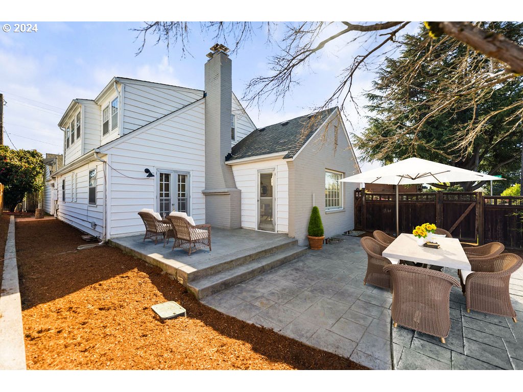 101 E 35TH ST