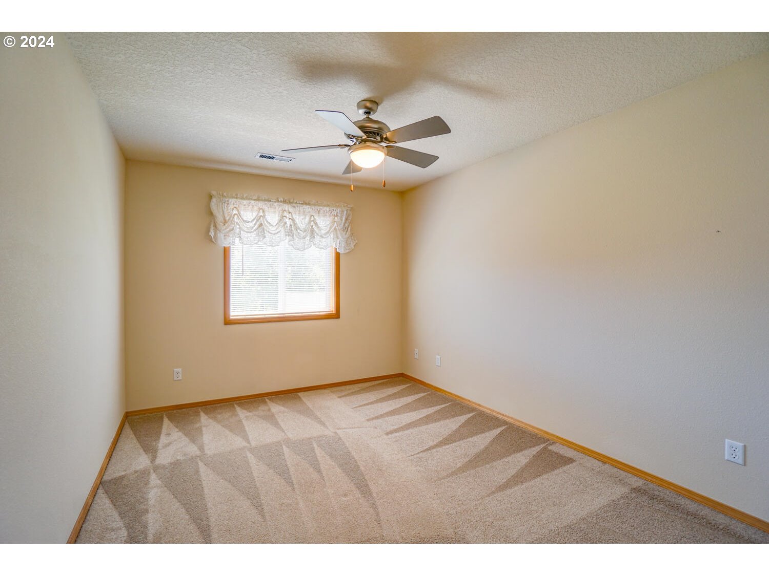1804 SE 2ND PL