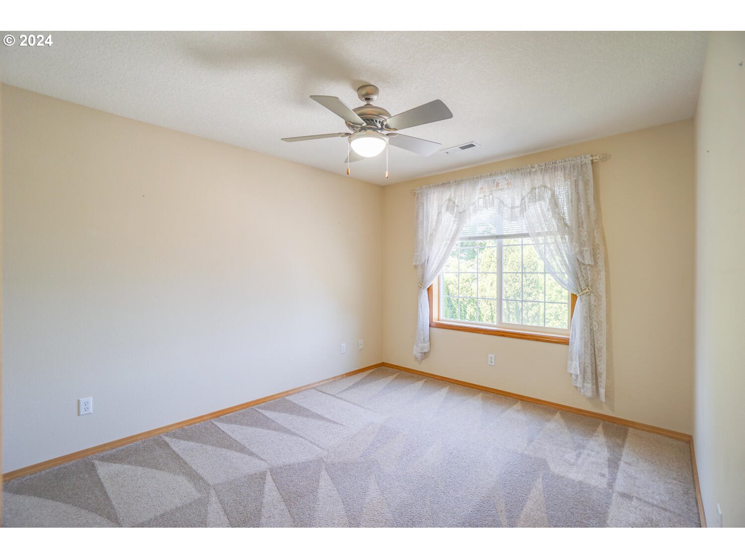 1804 SE 2ND PL