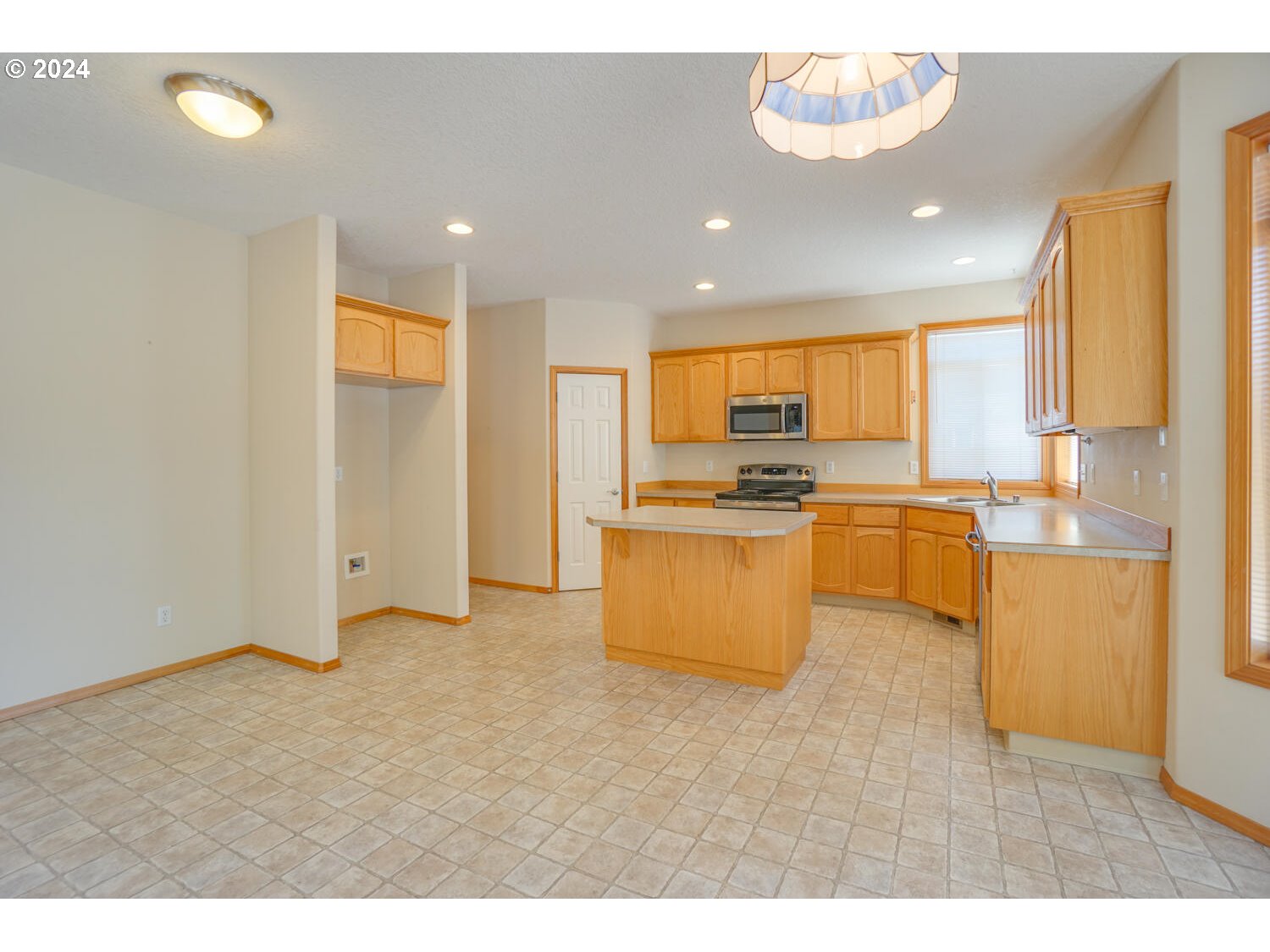 1804 SE 2ND PL