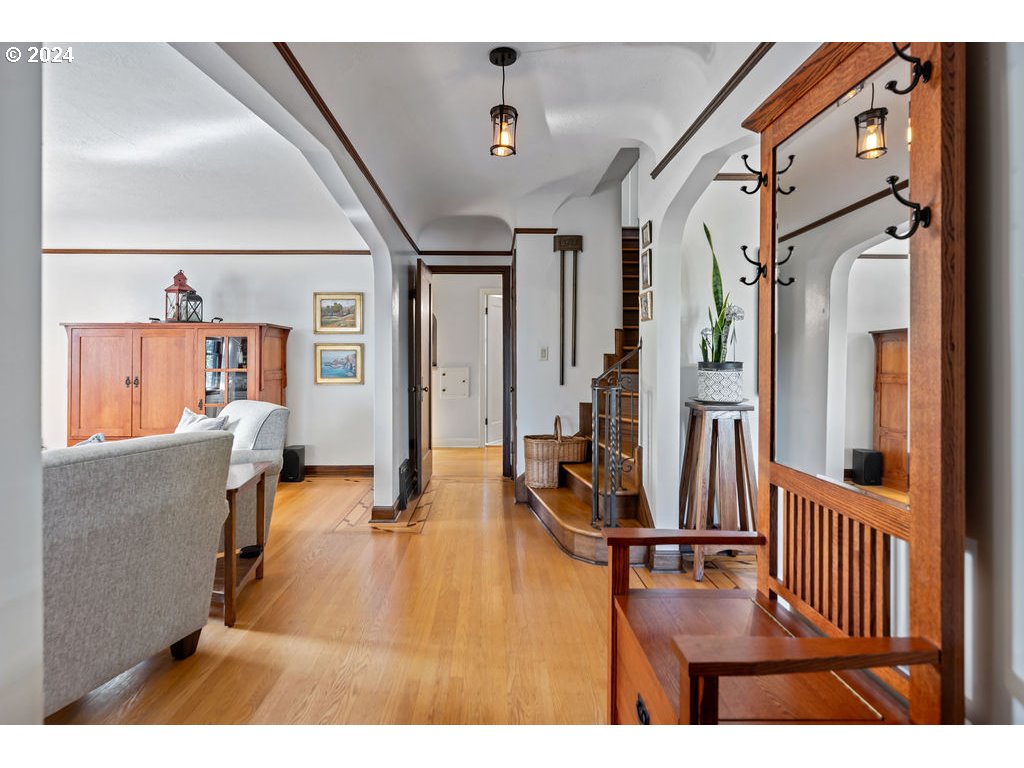 410 W 36TH ST
