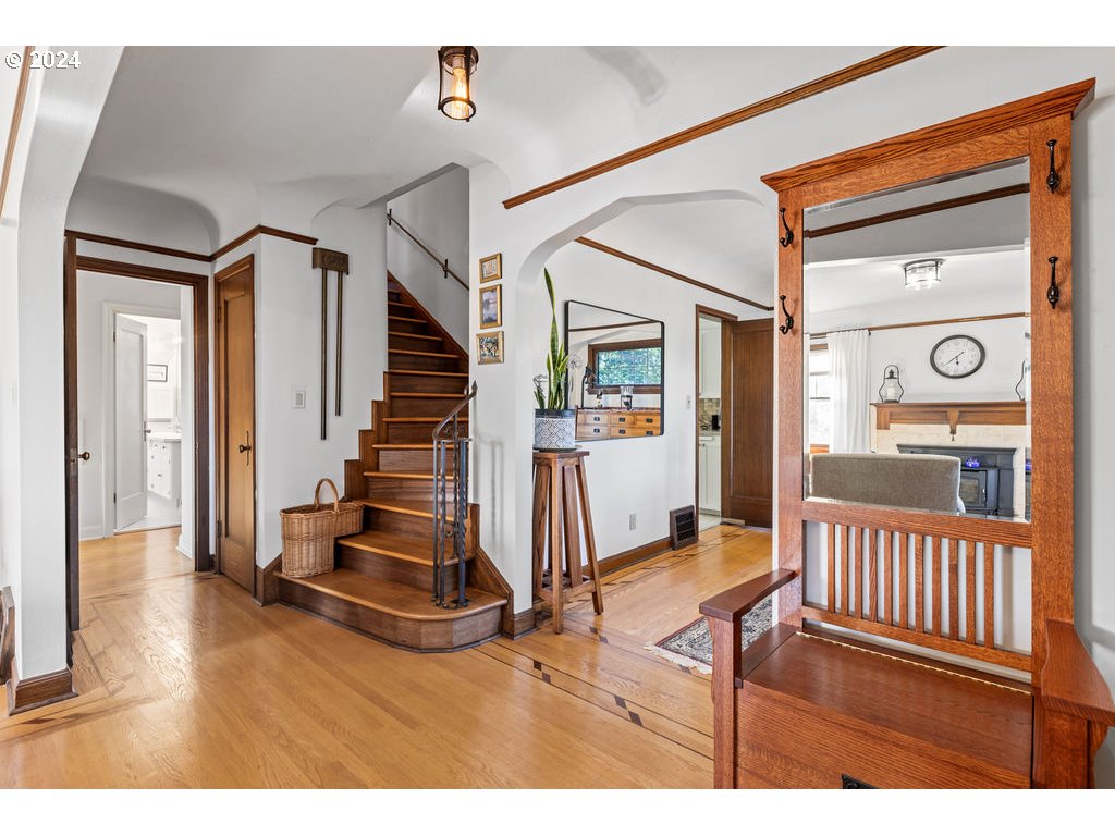 410 W 36TH ST