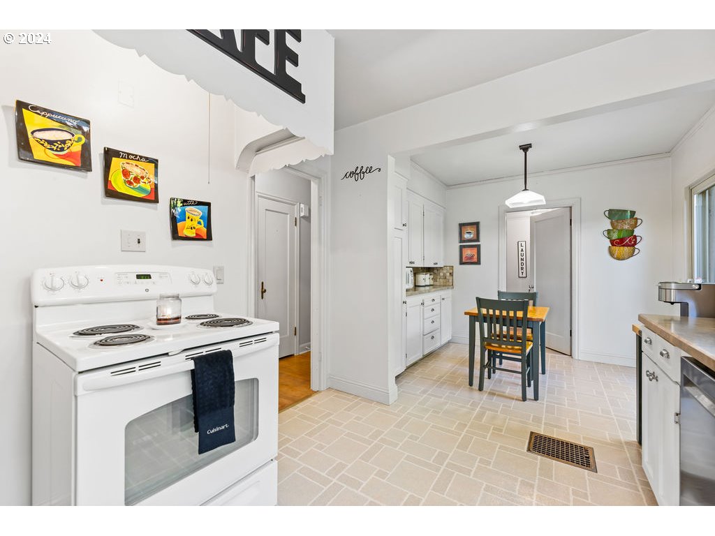 410 W 36TH ST