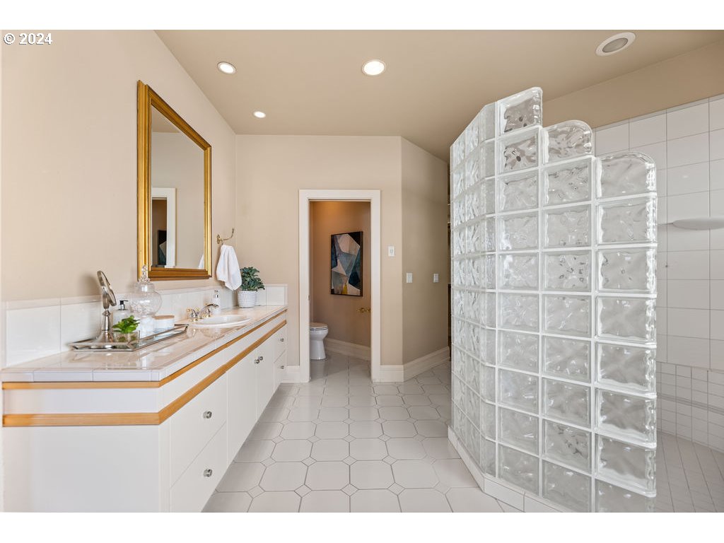 1406 SE 75TH CT