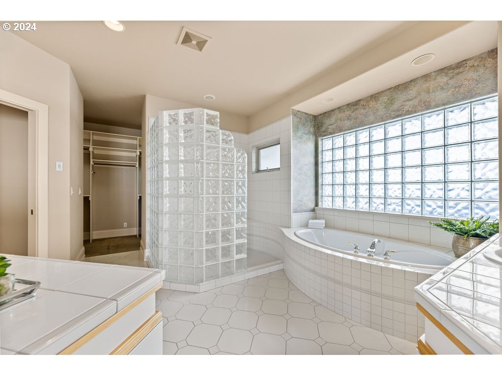 1406 SE 75TH CT