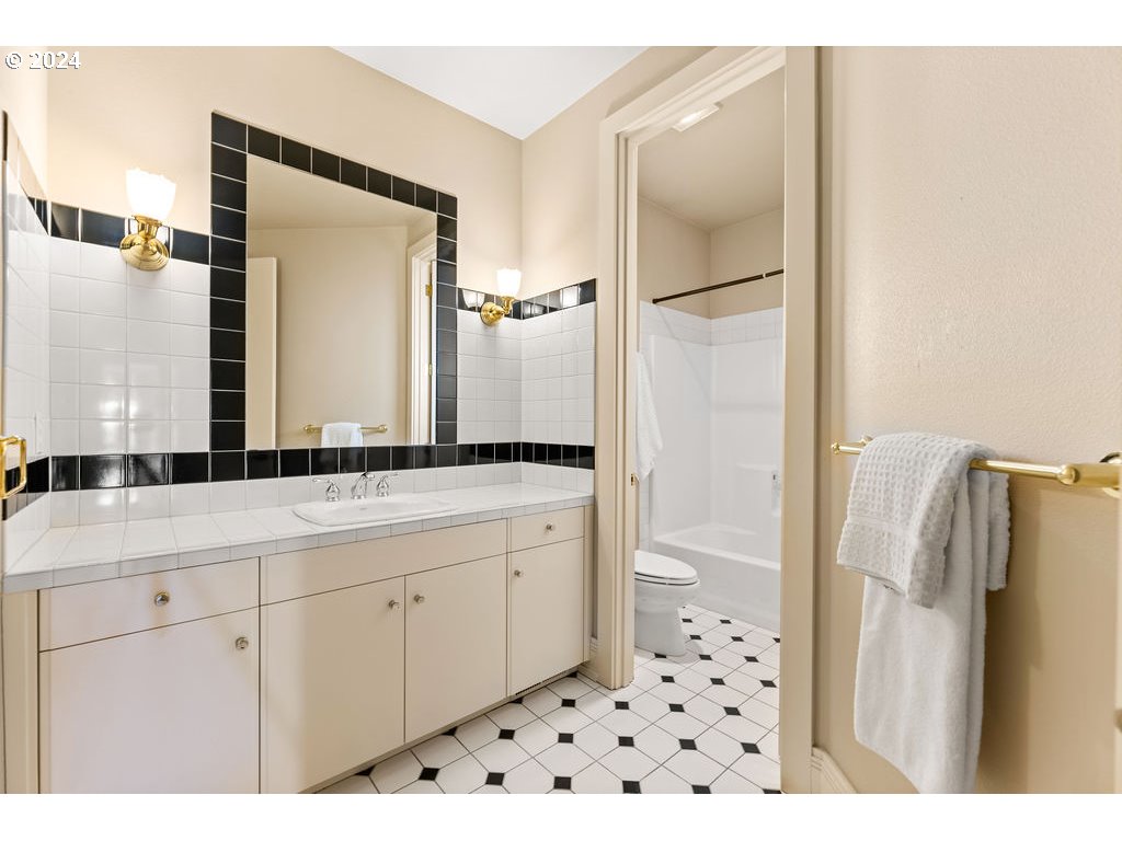 1406 SE 75TH CT