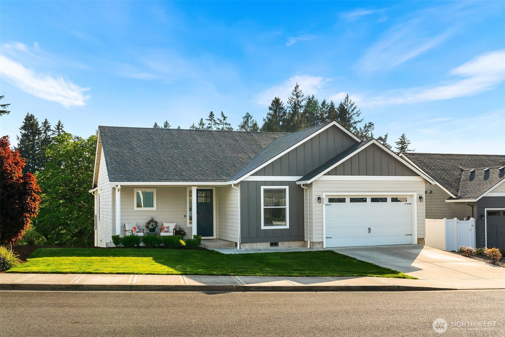 826 W Golden Eagle Avenue
