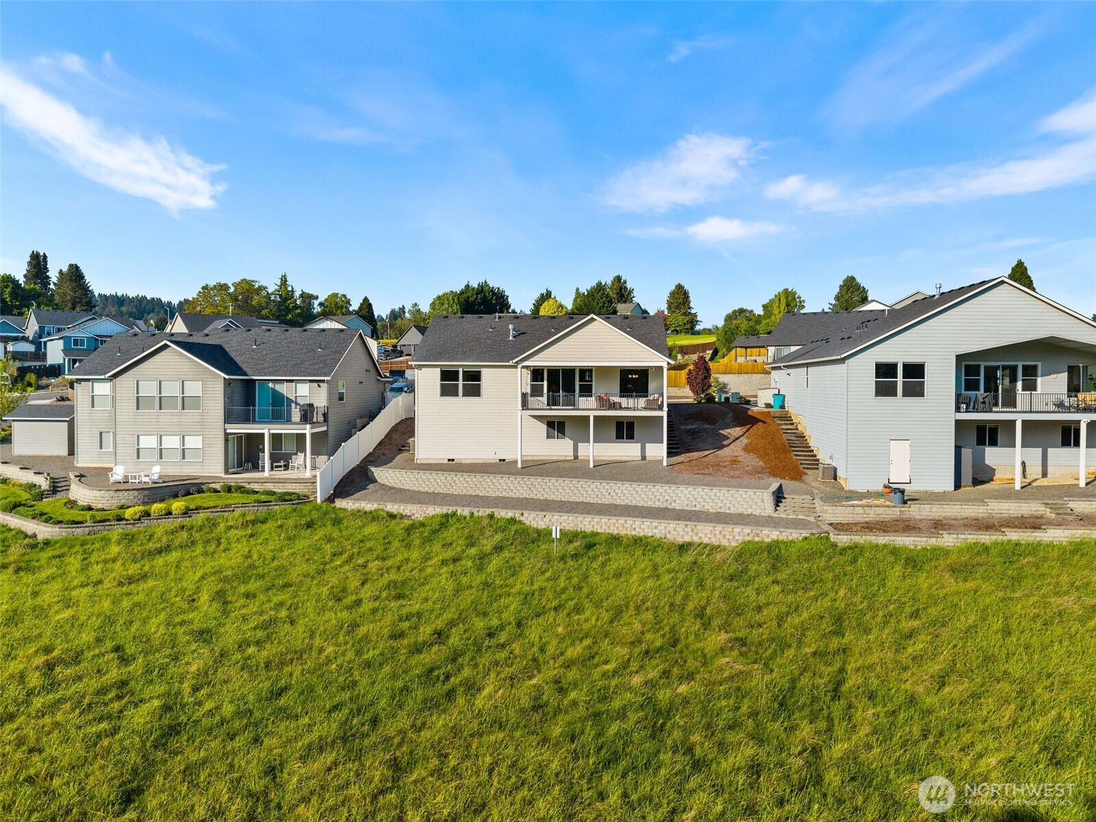 826 W Golden Eagle Avenue
