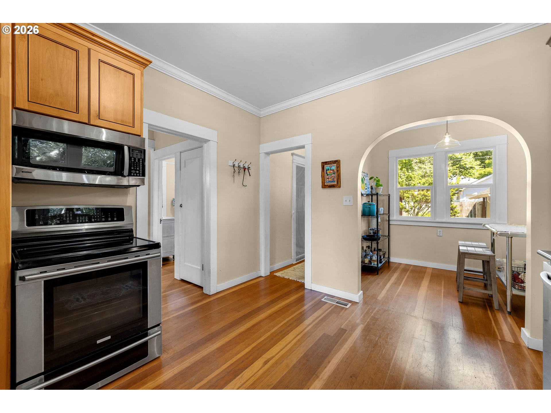 414 W 30TH ST