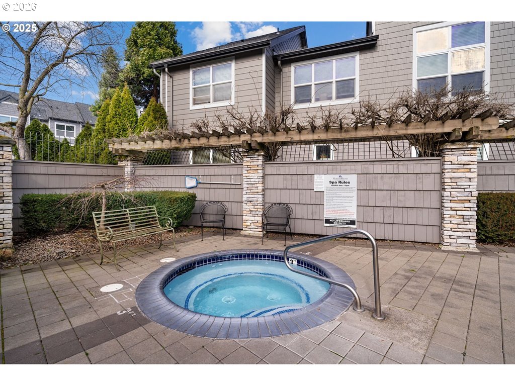 1816 SE CUTTER LN