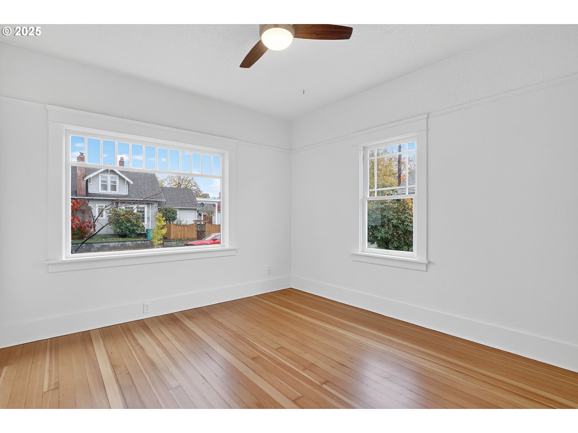 401 W 23RD ST