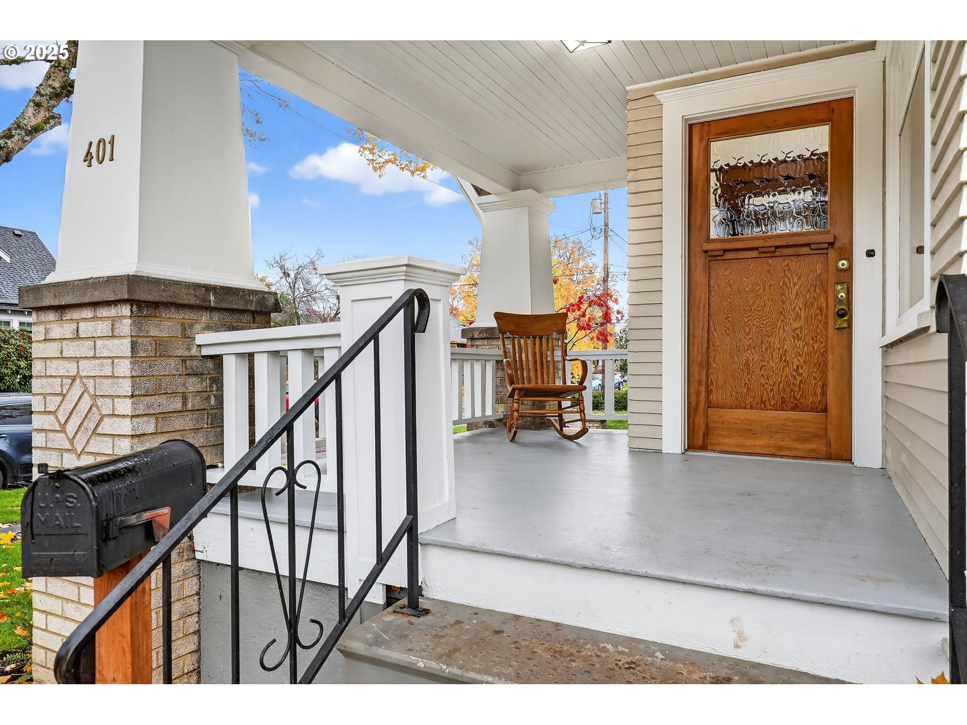 401 W 23RD ST
