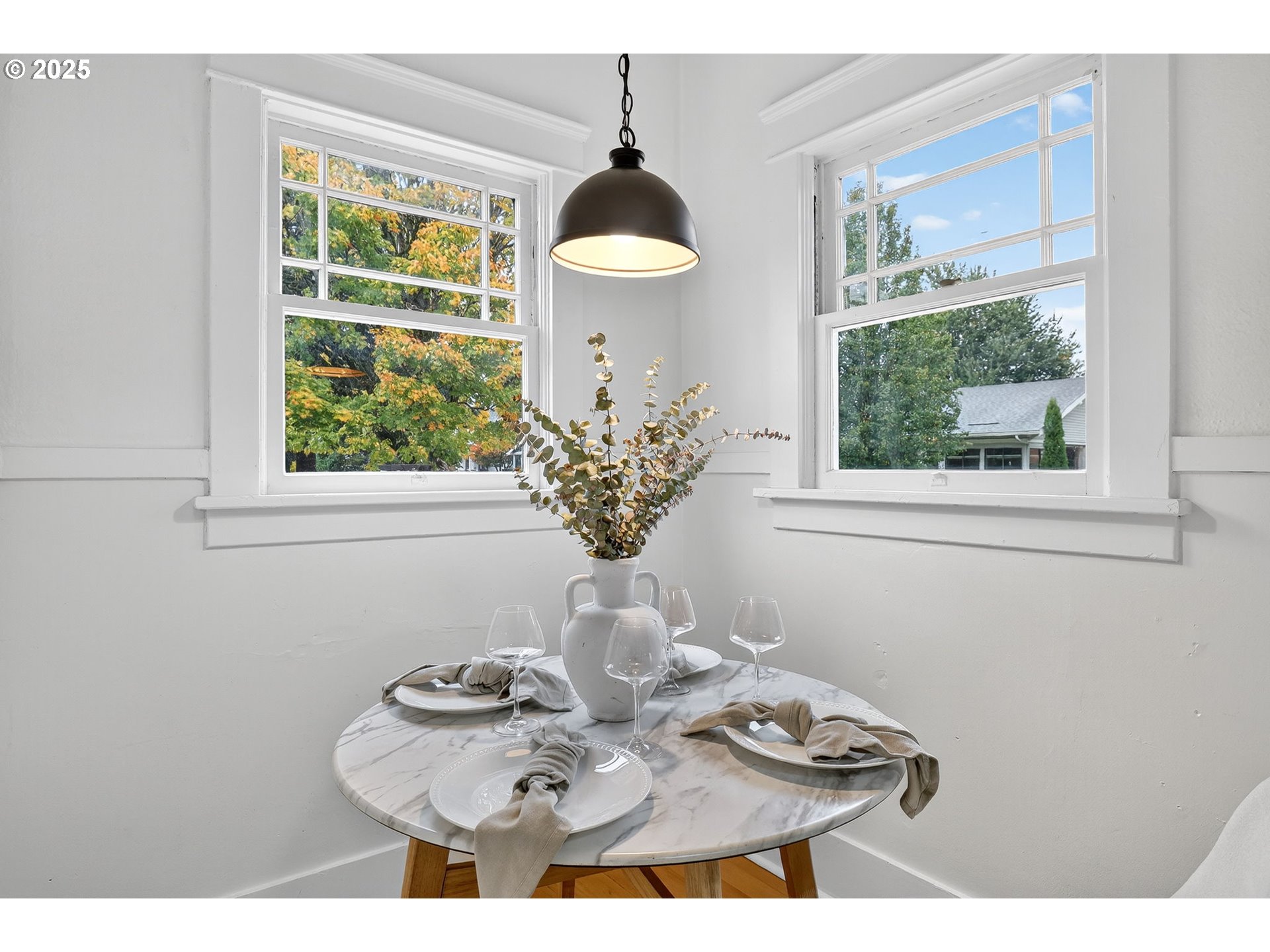 401 W 23RD ST