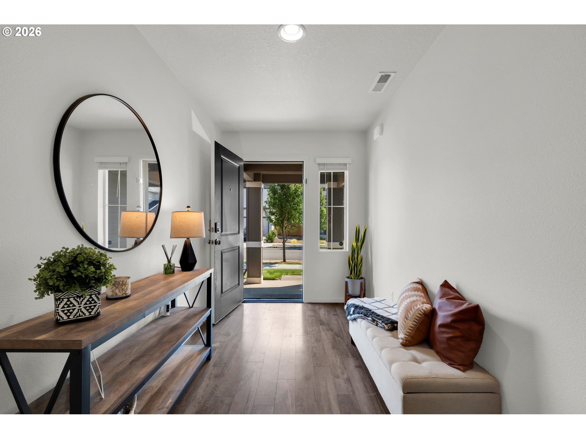 2100 S MEADOWLARK LOOP