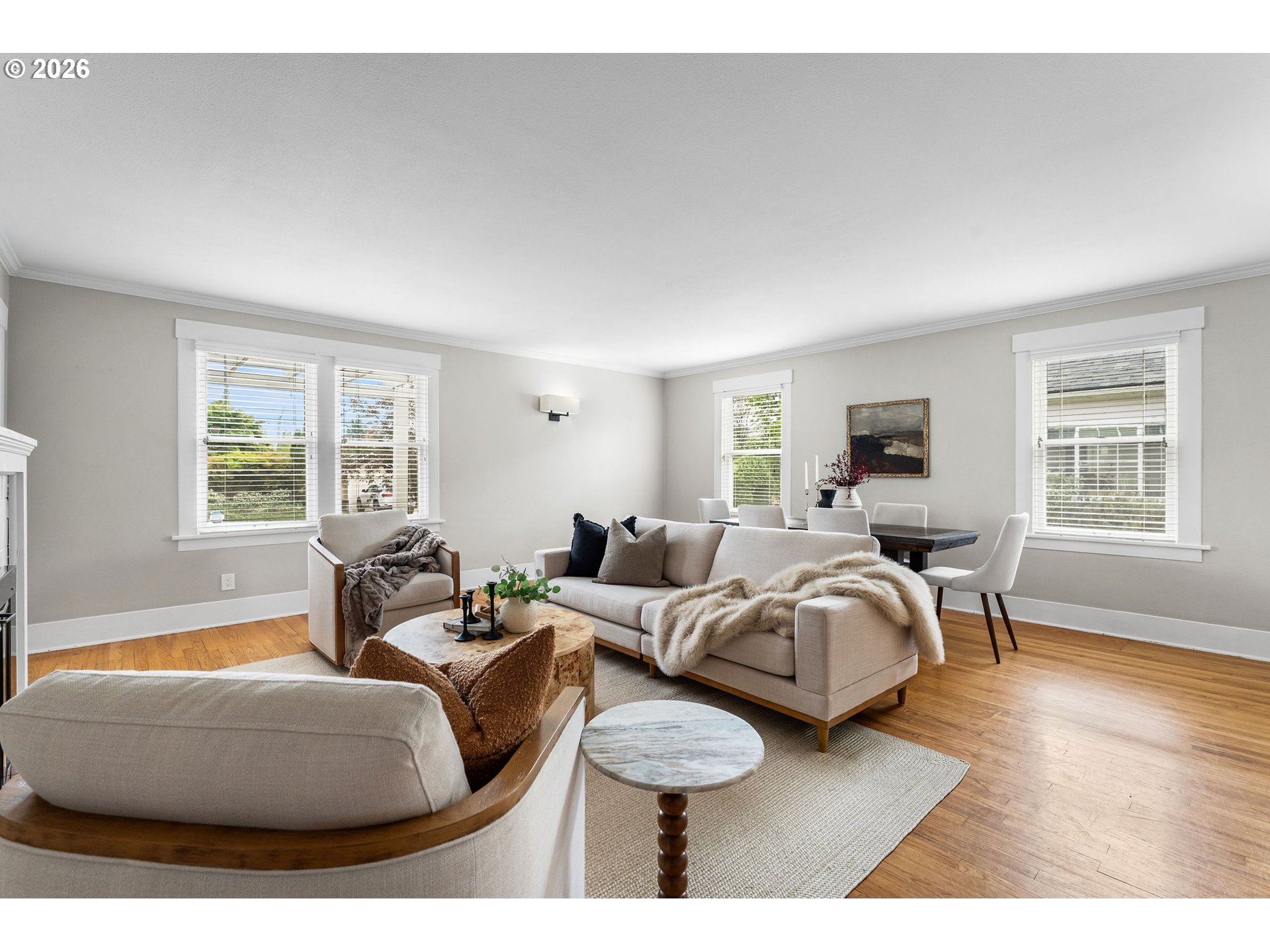 614 W 29TH ST