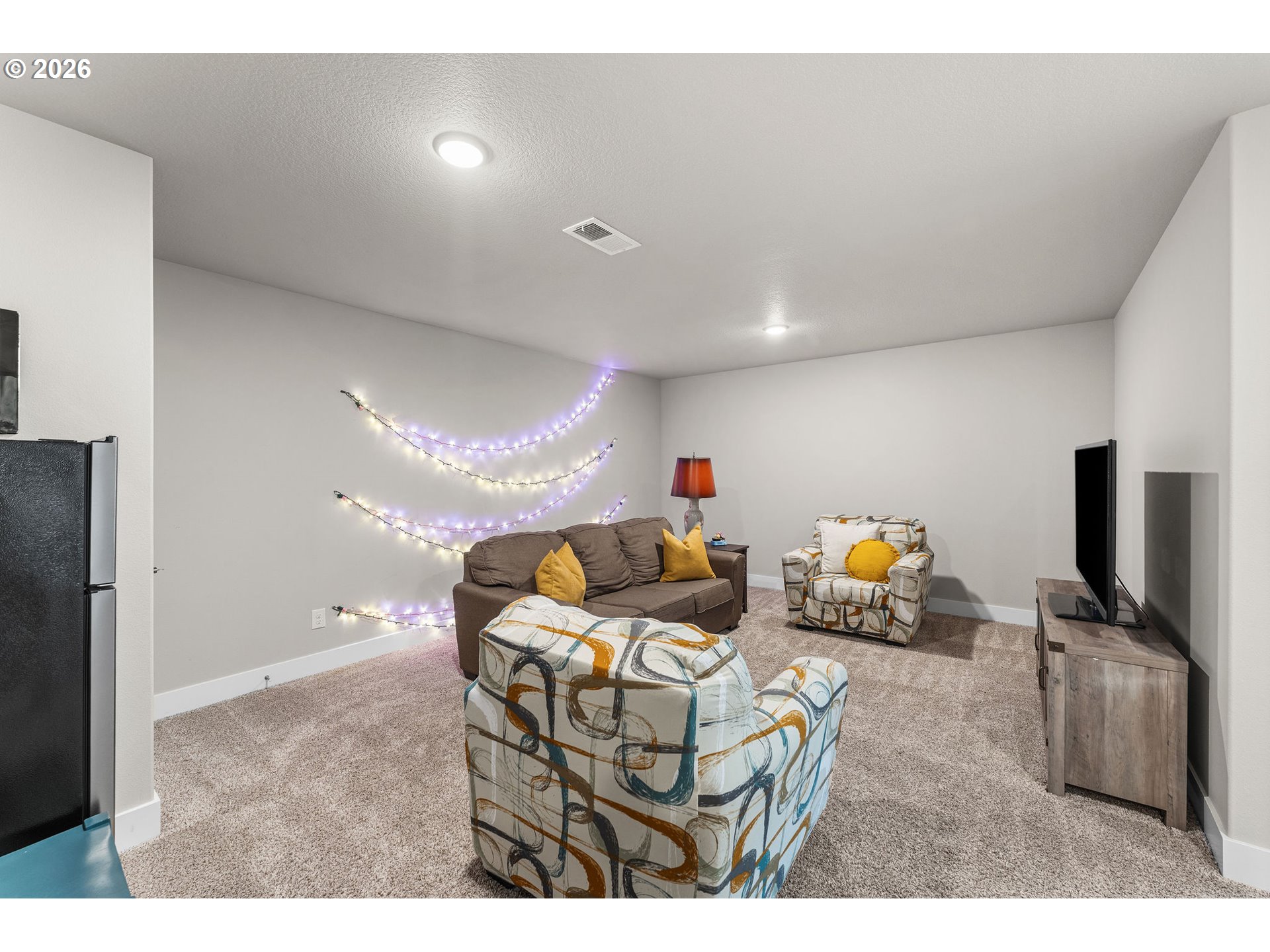 826 W GOLDEN EAGLE DR