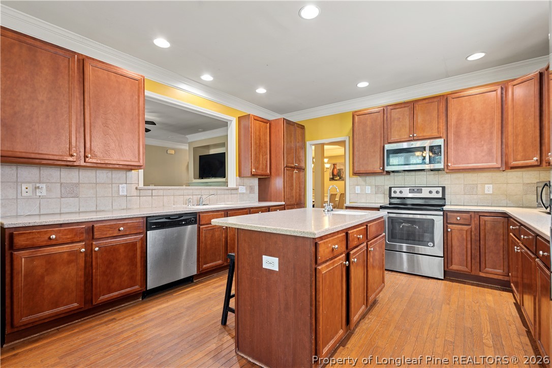 128 Lamplighter Way Way
