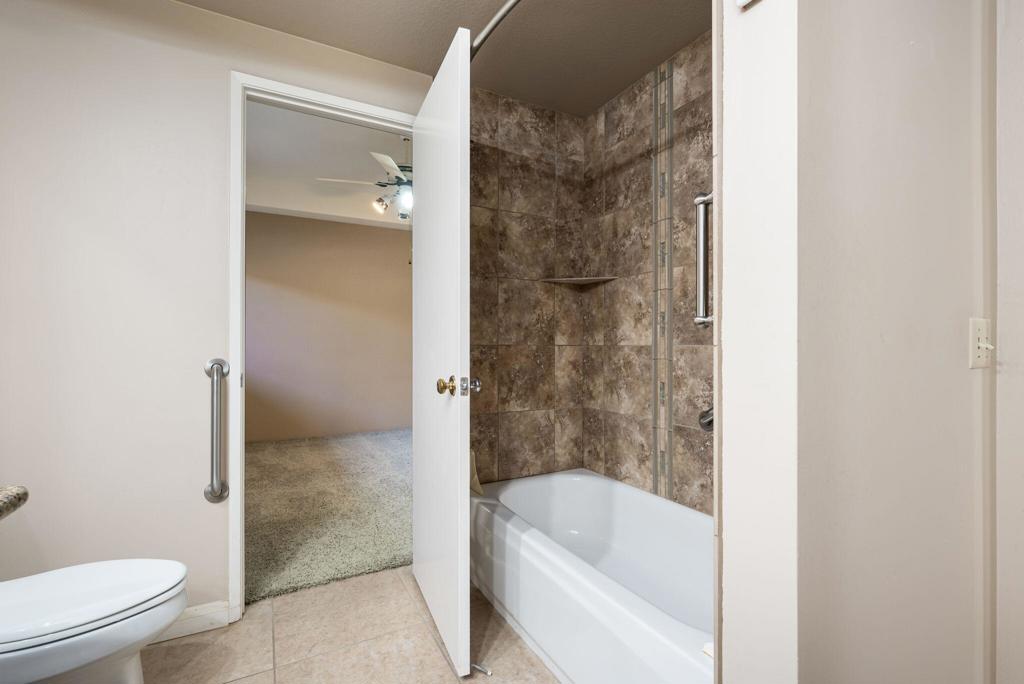 255 S Avenida Caballeros 111