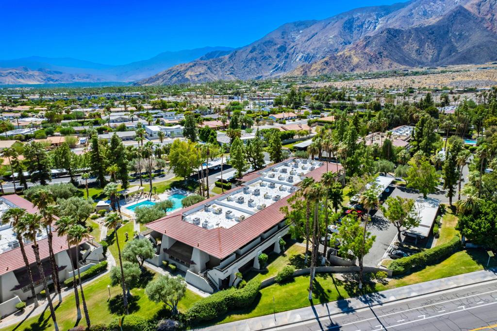 550 N Villa Court 205