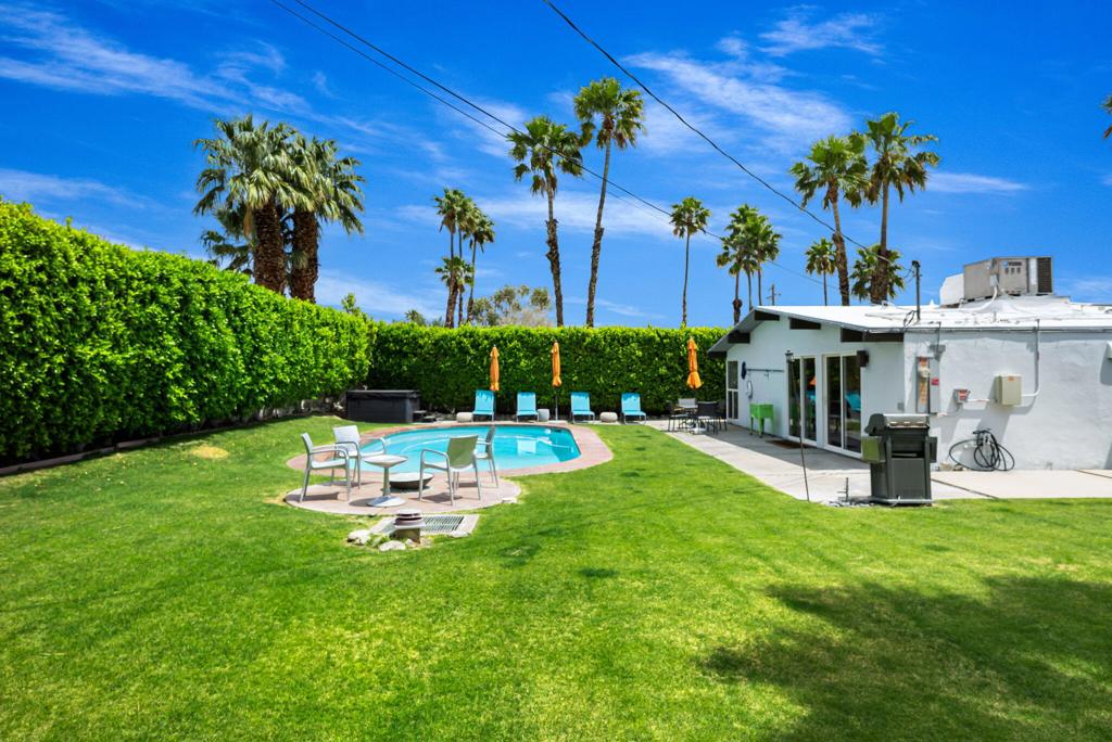 578 E Desert Willow Circle