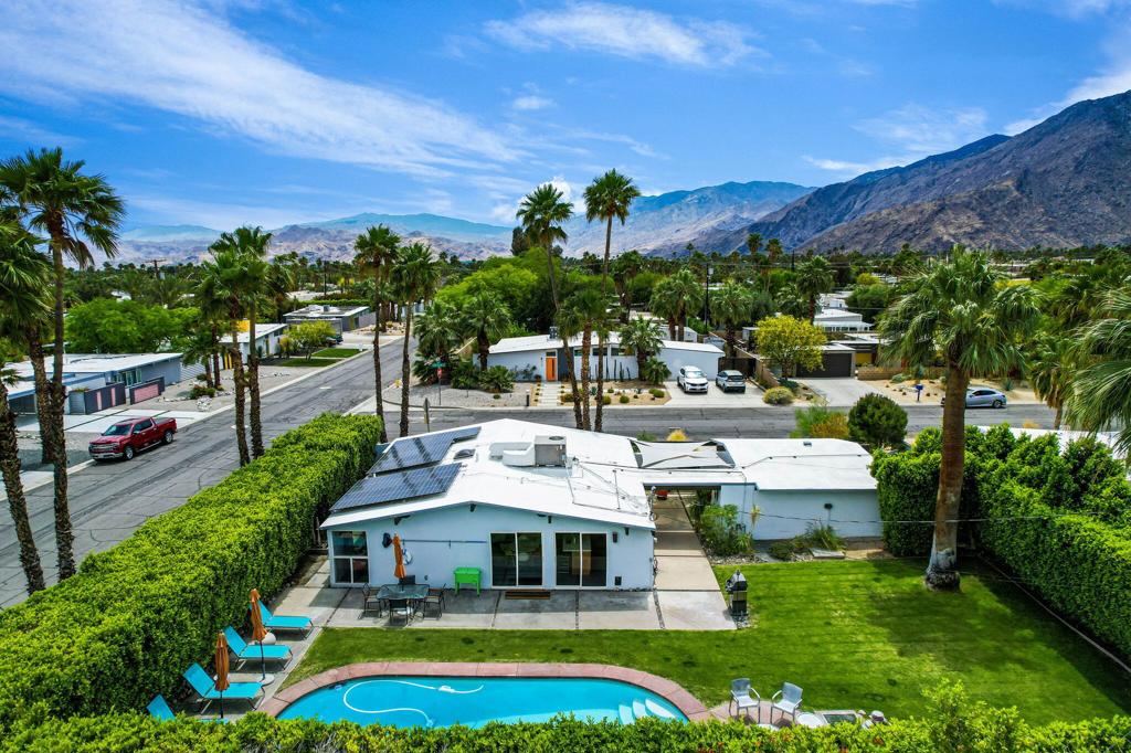 578 E Desert Willow Circle