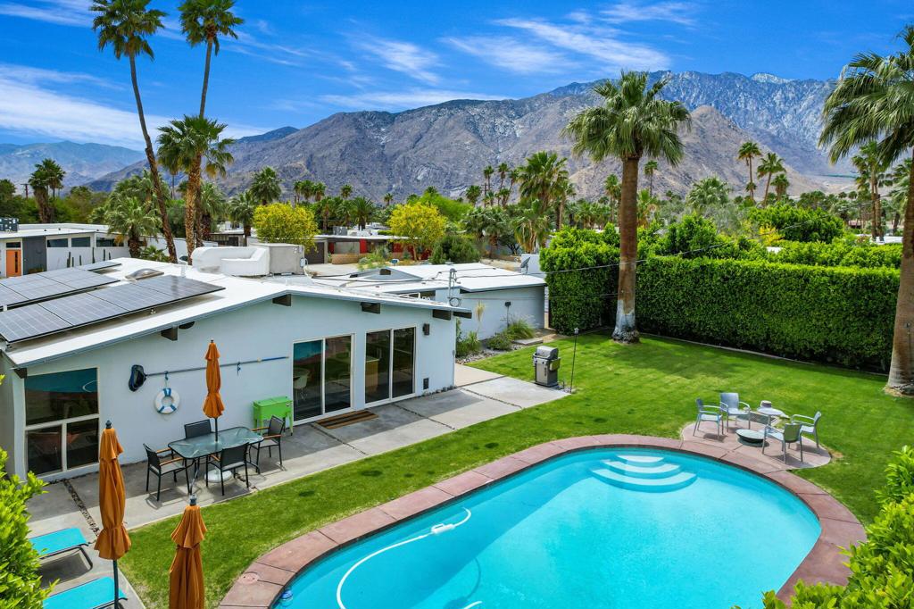 578 E Desert Willow Circle