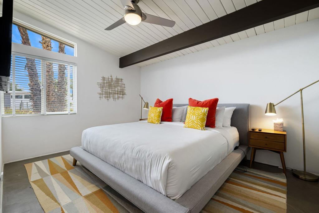 578 E Desert Willow Circle