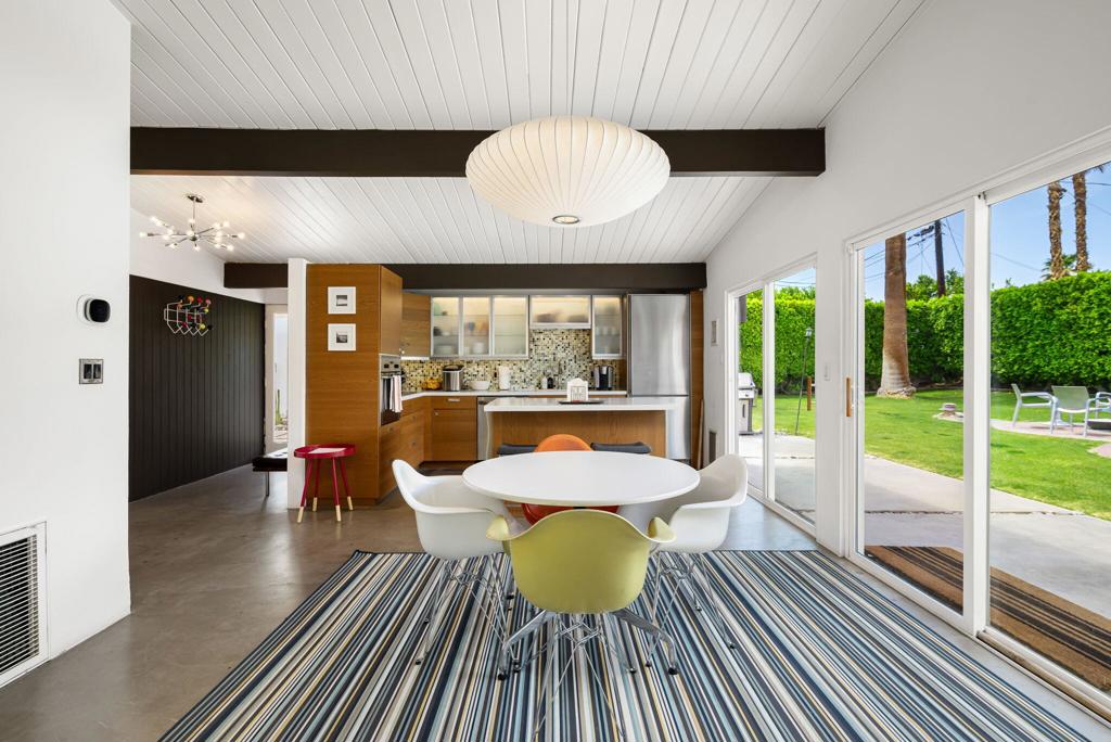 578 E Desert Willow Circle