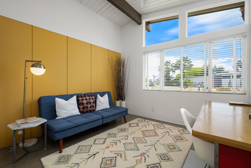 578 E Desert Willow Circle