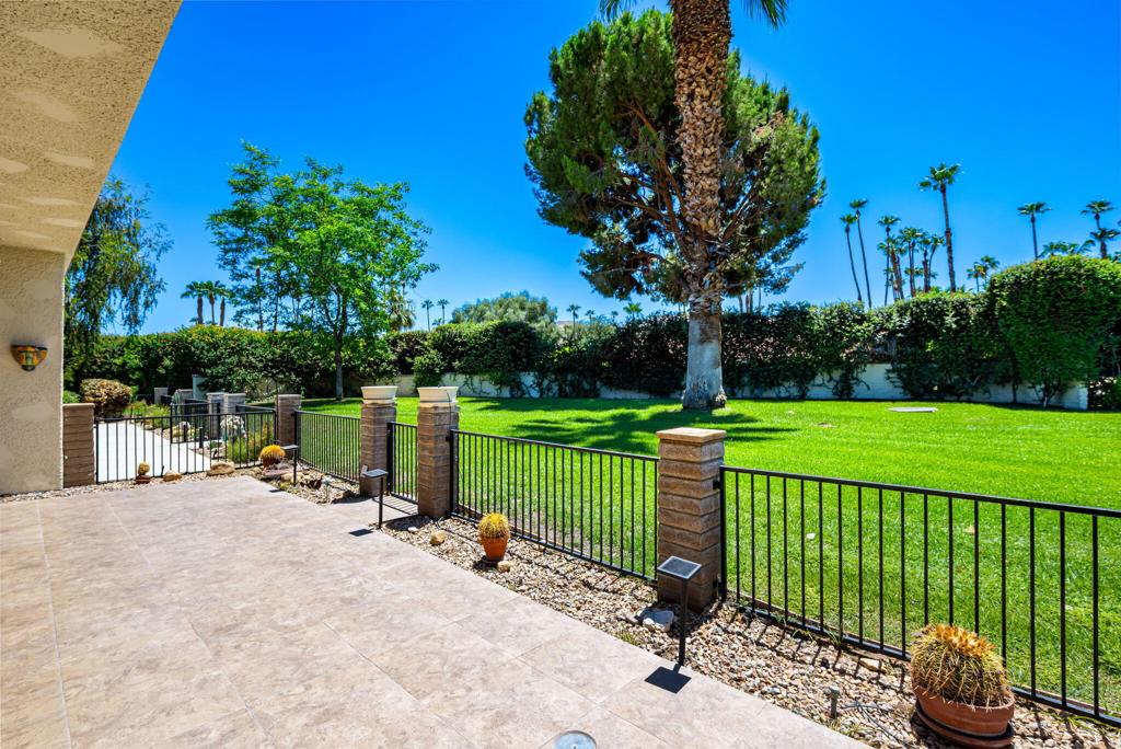 2411 S Oakcrest Drive