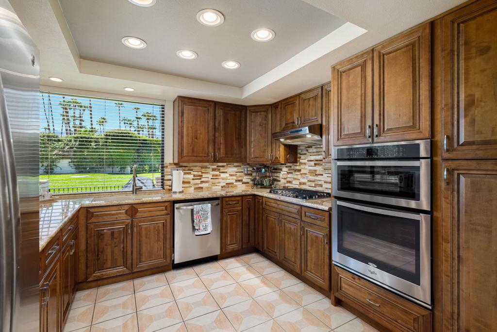2411 S Oakcrest Drive