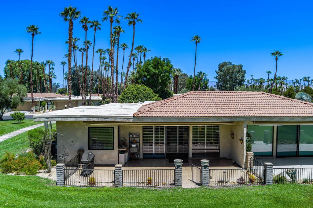 2411 S Oakcrest Drive