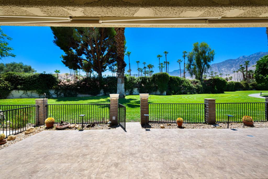 2411 S Oakcrest Drive
