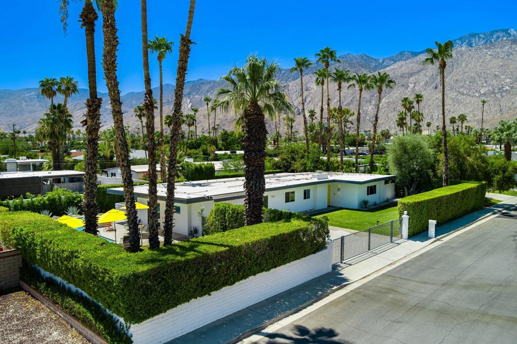 1965 E Mcmanus Drive