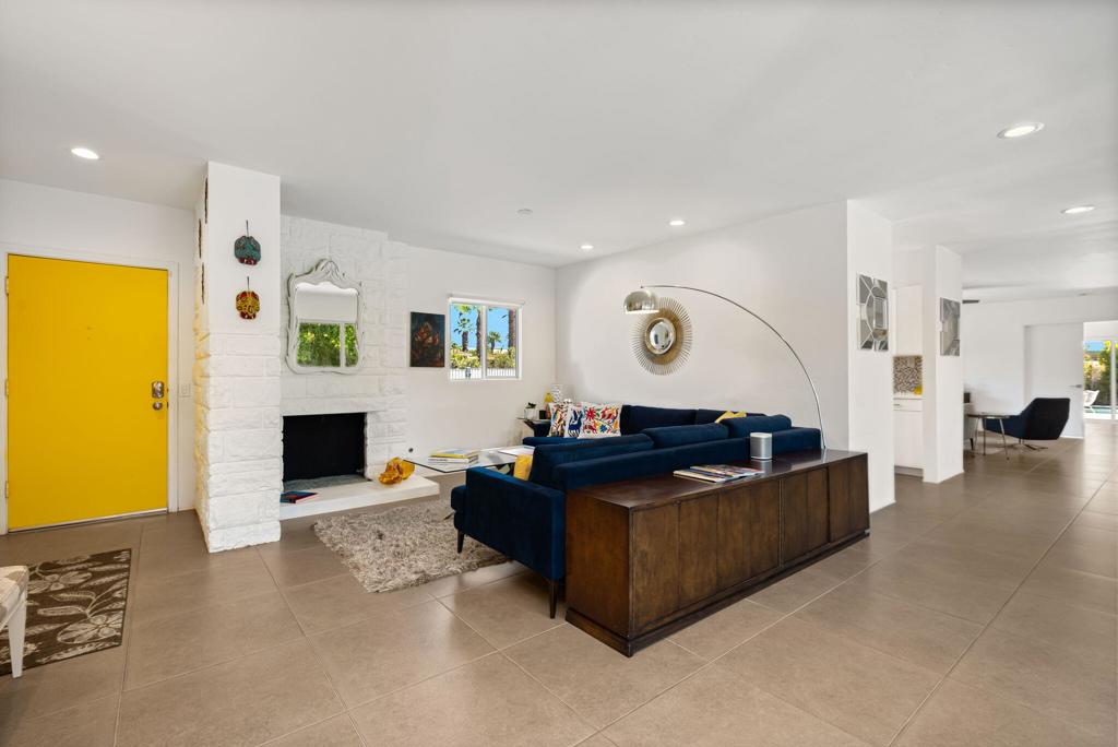 1965 E Mcmanus Drive