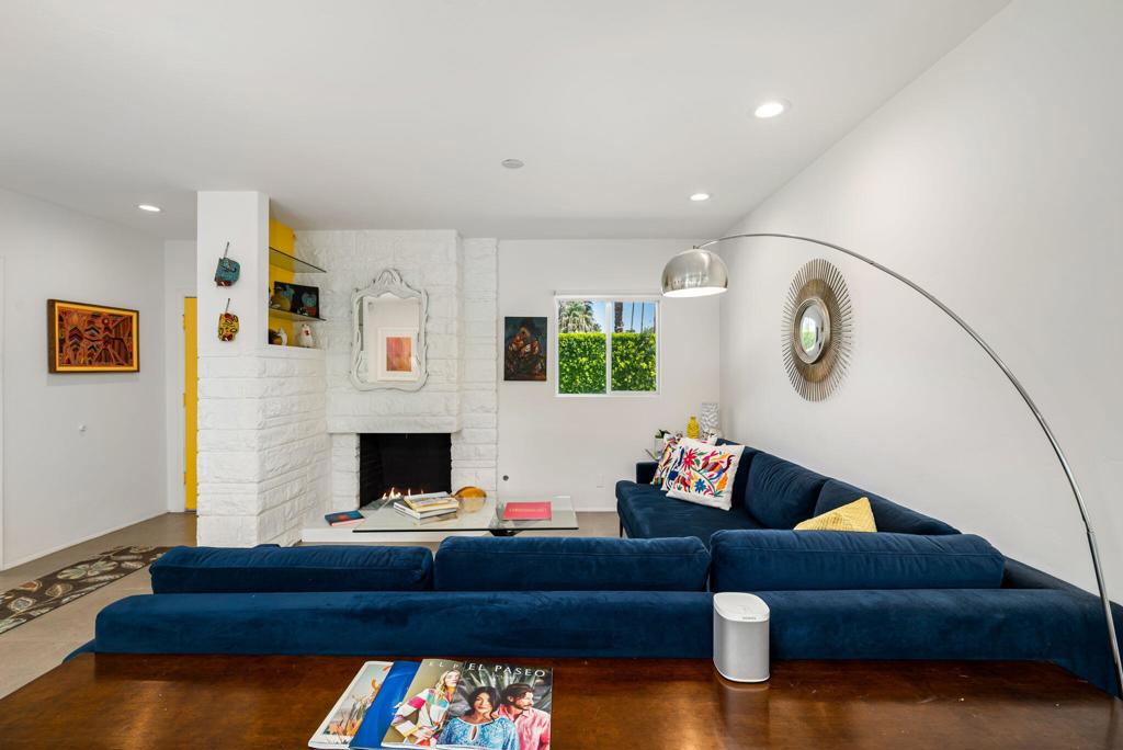 1965 E Mcmanus Drive