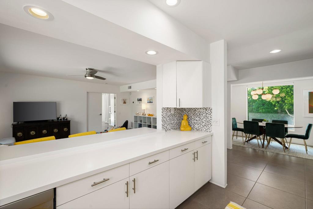 1965 E Mcmanus Drive