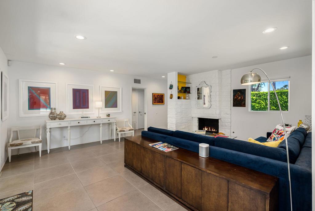 1965 E Mcmanus Drive