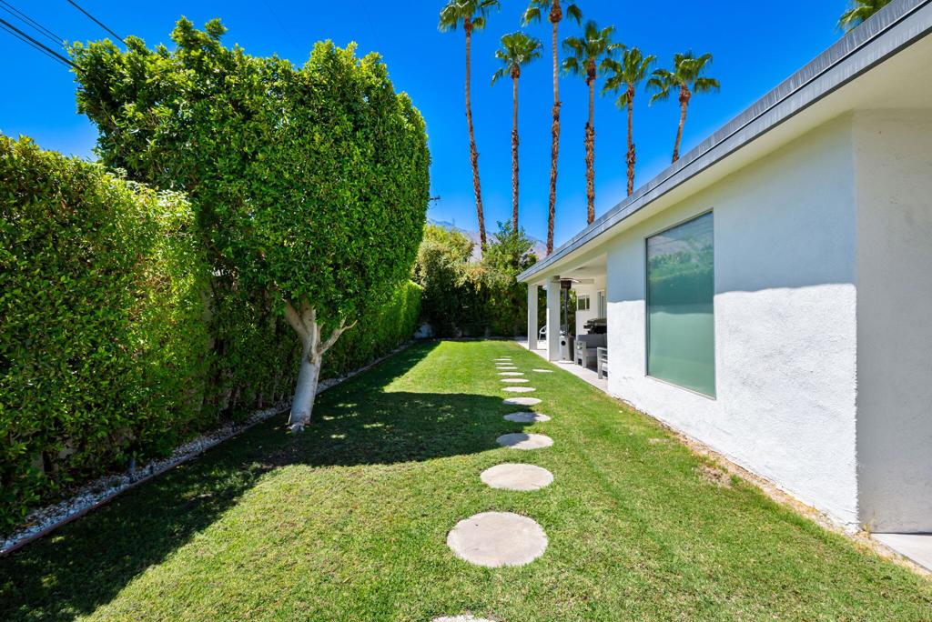 1965 E Mcmanus Drive